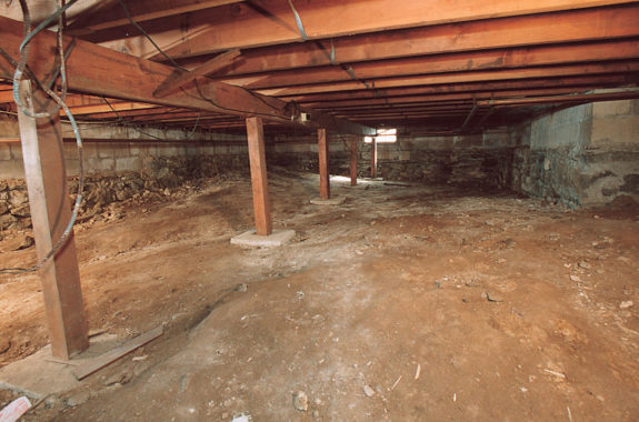 Crawl Space Set 5 Before